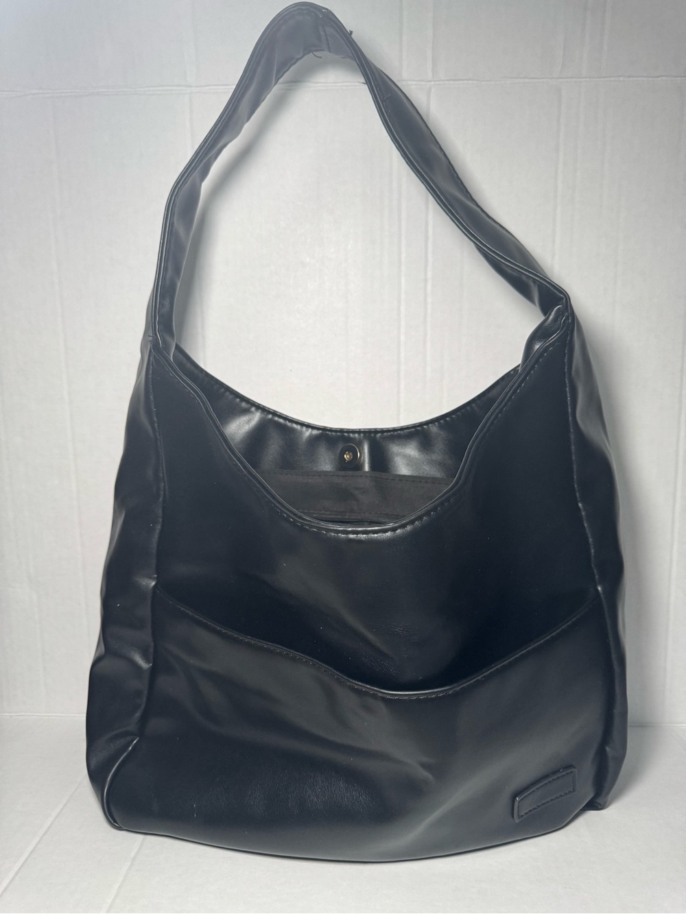 Classic Black Leather Hobo Bag - Sleek Everyday Shoulder Bag